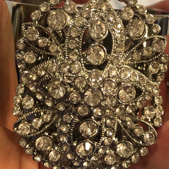 NWT banana republic cuff - Picture 8 of 8